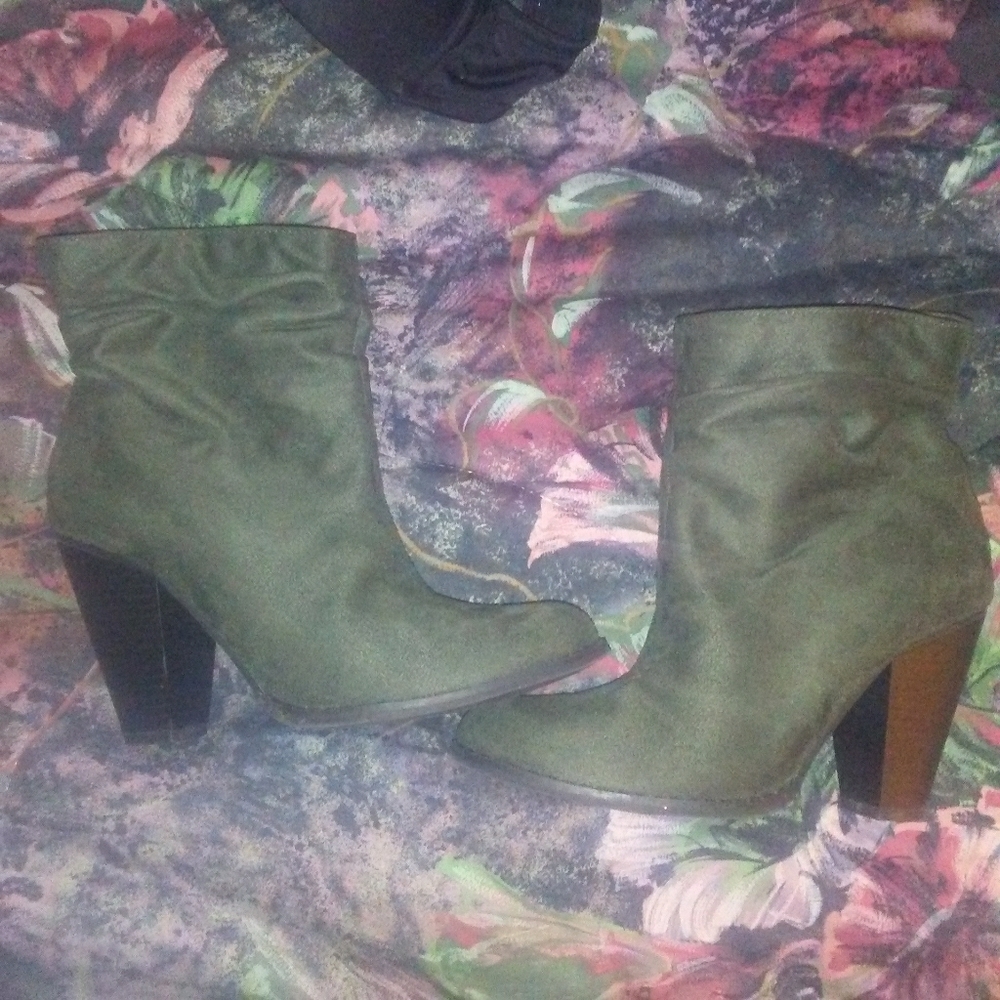Gray ankle boots / booties